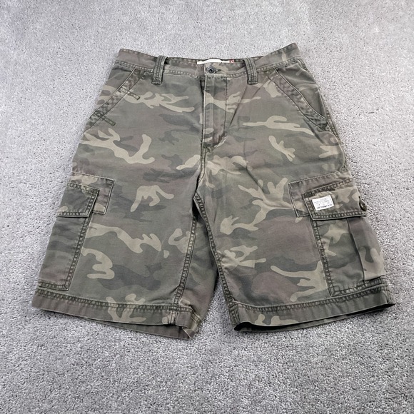 Levis Shorts Mens 31 Green Camo Cargo Military Workwear‎ Utility Dad Baggy Y2K - Picture 1 of 12